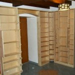 Bibliothèque sur mesure en épicéa massif