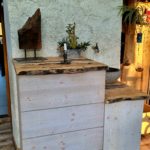 Meuble à tiroirs en frêne et sapin brossé